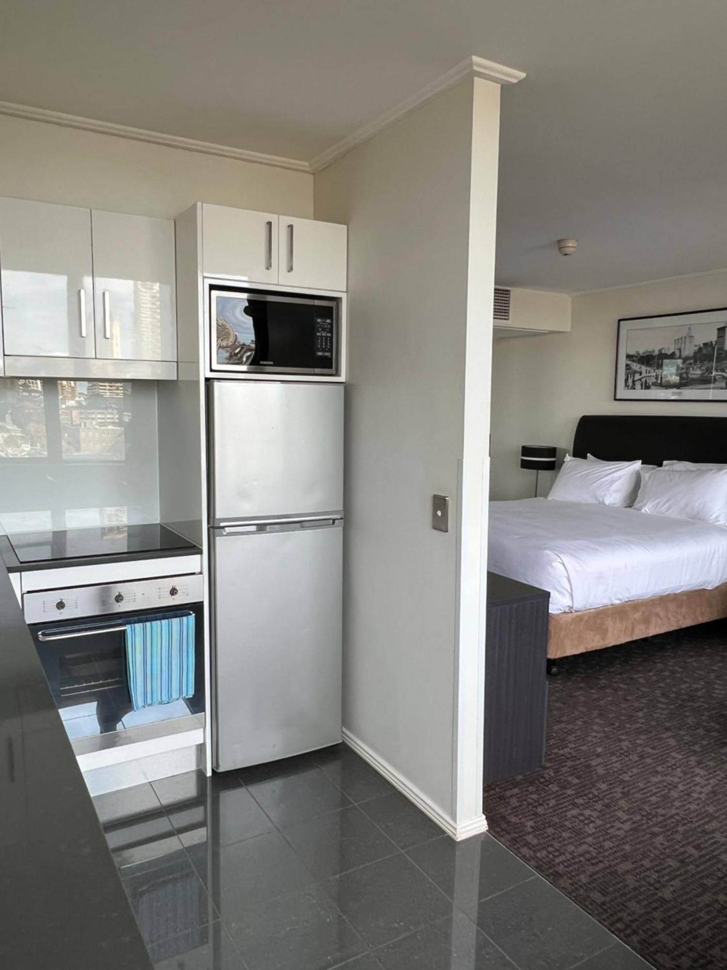 Prestige Hyde Park Studio Apartment Сидней Экстерьер фото