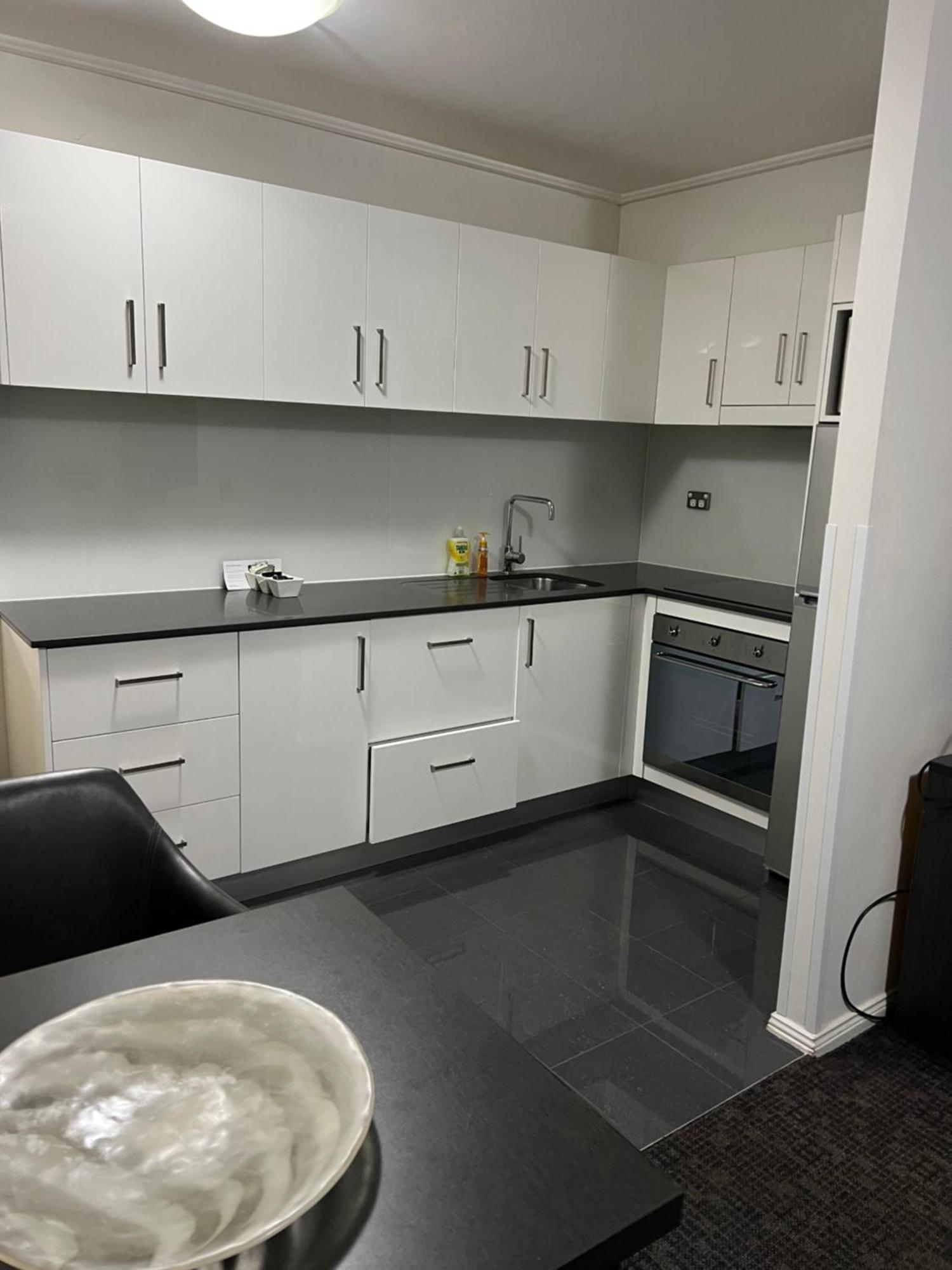 Prestige Hyde Park Studio Apartment Сидней Экстерьер фото